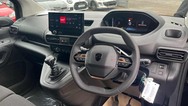 Peugeot Partner Long Diesel 1.5 BlueHDi 100 Professional Plus Van